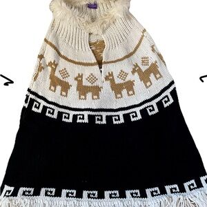 CURATIONS CARAVAN Boho Chunky Knit Peruvian ALPACA Motif CAPE Jacket O/S